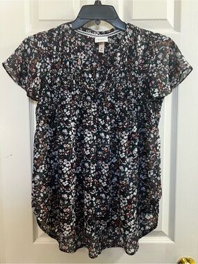 Knox Rose Black Floral Smocked Short-Sleeve Blouse